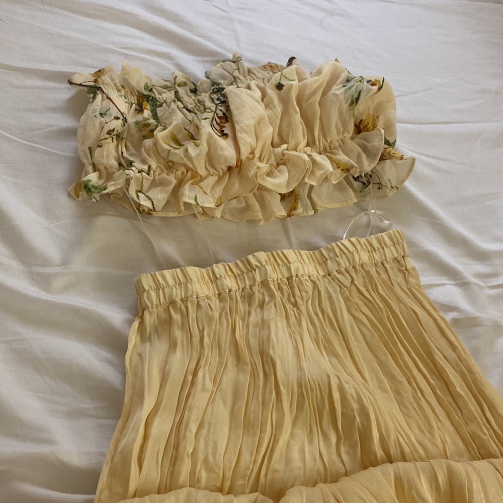 Two piece skirt set